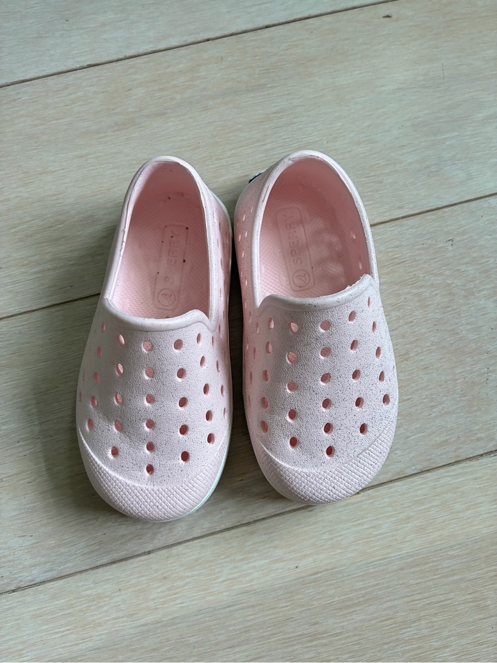Sperry Kids Lightweight Pink Glitter Slip-On Water Shoes EUC Size 6
